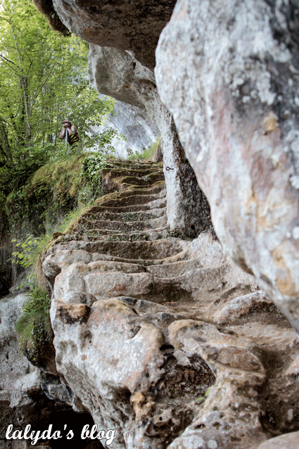 escalier-la-roque-saint-christophe-lalydo-blog