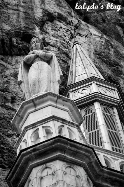 statue-vierge-basilique-saint-sauveur-exterieur-rocamadour-lalydo-blog-6