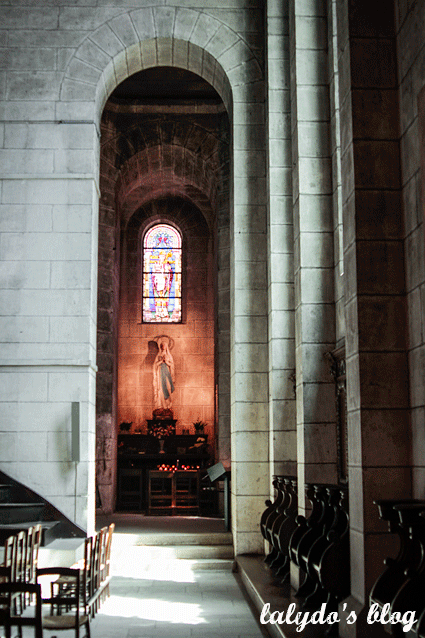 cathedrale-saint-front-interieur-perigueux-lalydo-blog-2